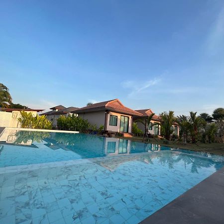 Tinna Resort Ban Nong Mai Ngam Exterior foto