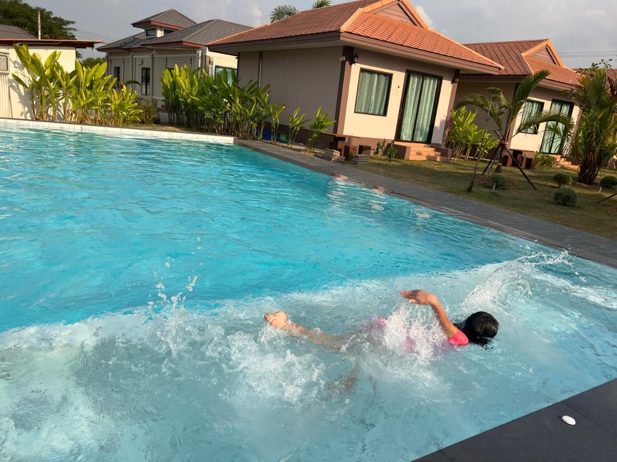 Tinna Resort Ban Nong Mai Ngam Exterior foto