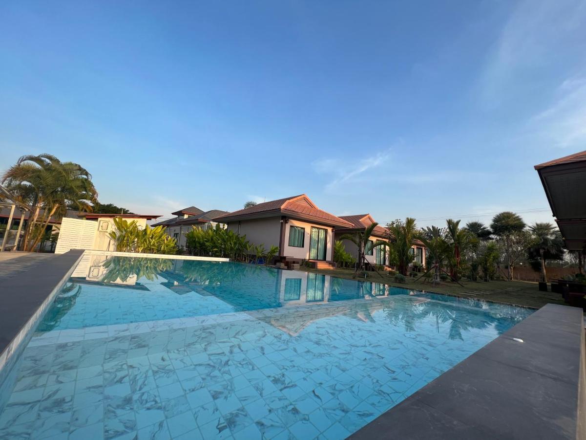 Tinna Resort Ban Nong Mai Ngam Exterior foto